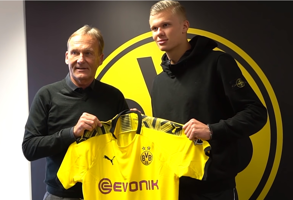 欧冠：皇马客场2-0完胜国际米兰（欧冠客场告捷：皇马2-0击败国际米兰）