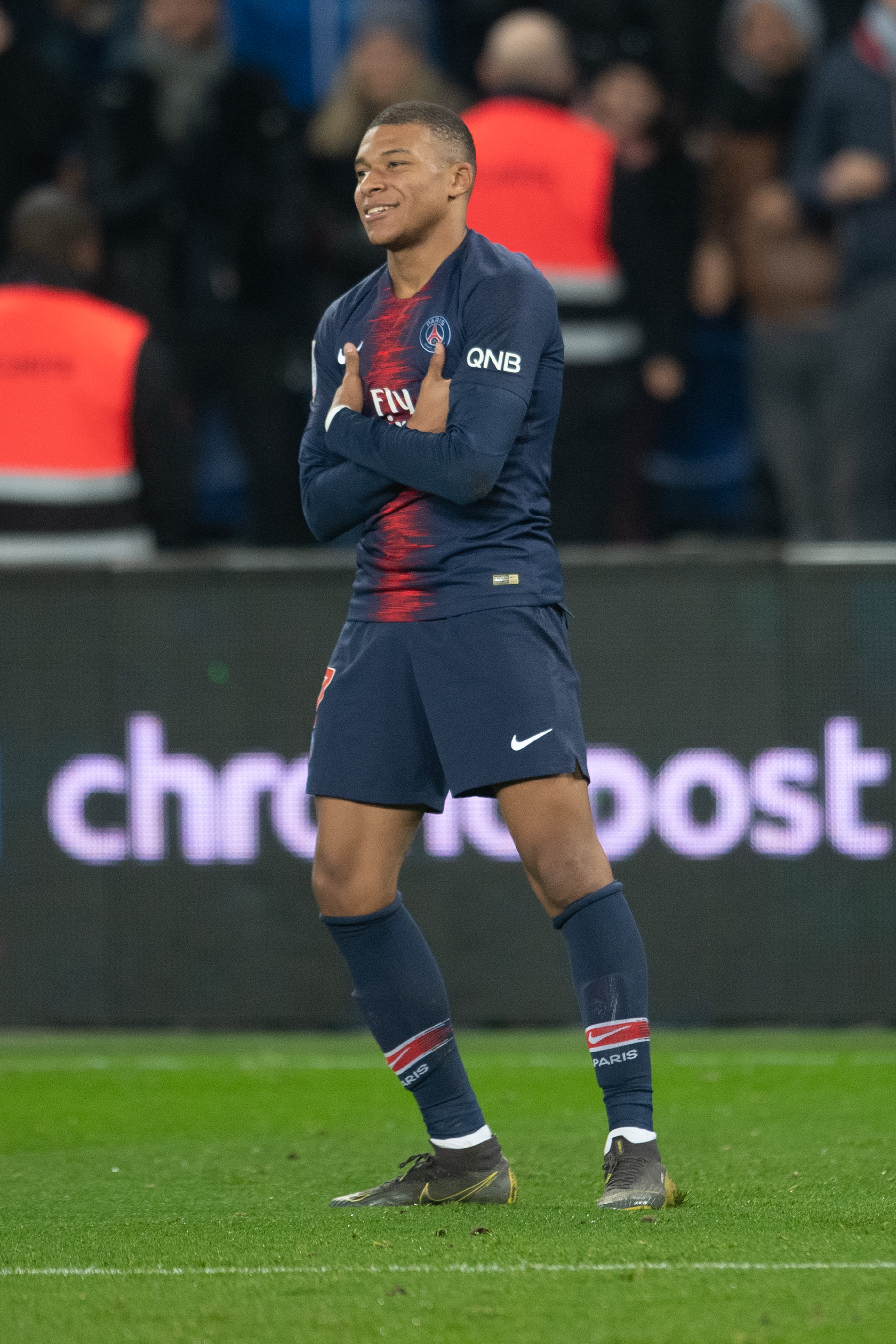 伊涅斯塔：佩德里不必成为我，希望他未来达到更高水平（伊涅斯塔：佩德里无需做我的翻版，期待他未来更上一层楼）