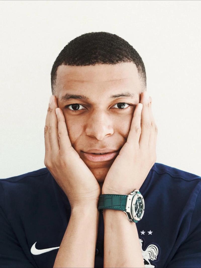 罗马诺：为未来准备，曼联希望把奥罗斯科培养成下一个凯塞多（罗马诺：曼联着眼未来，欲将奥罗斯科打造成新凯塞多）