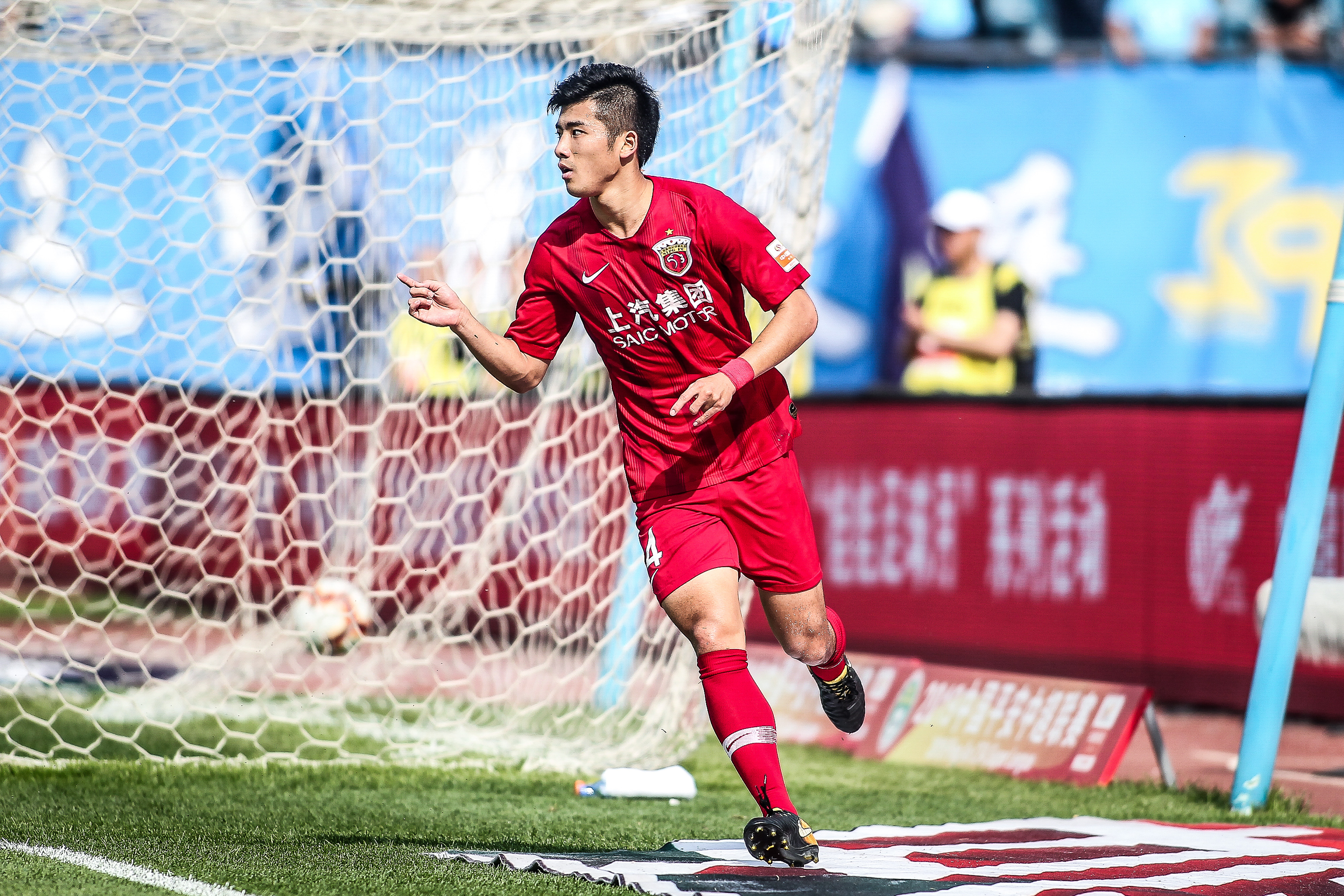 剑南春｜球你来辩：面对强敌多特蒙德，曼城能否取胜？（剑南春｜球你来辩：硬仗多特当前，曼城能否笑到最后？）