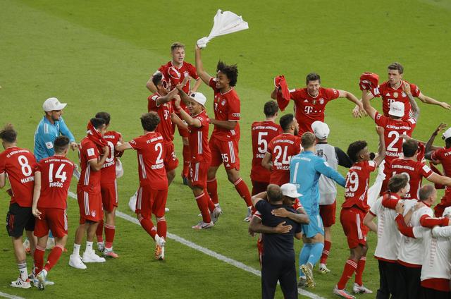 明年征战中超？黄希扬：没考虑那么多，得跟铜梁龙进一步沟通（黄希扬谈明年是否征战中超：暂未多想，仍需与铜梁龙进一步沟通）