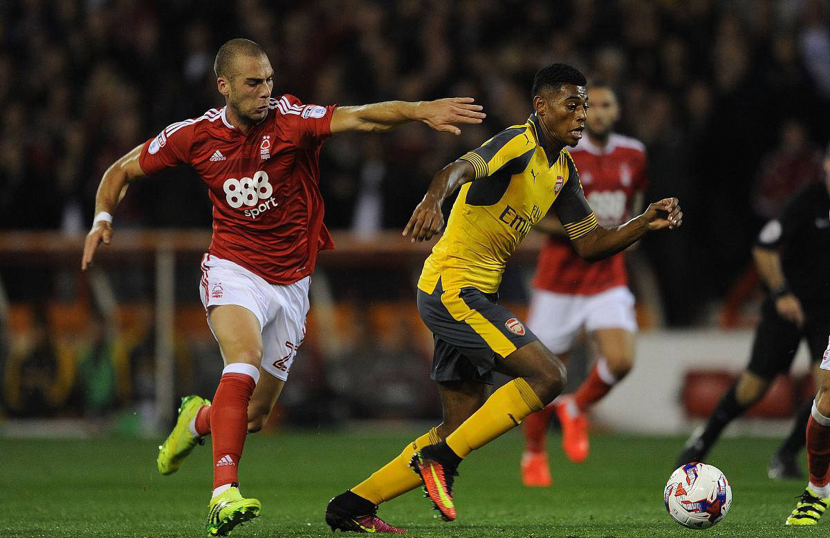 泰山足校95一代相聚淄博桓台，韦世豪、刘军帅等现役球员亮相（泰山足校95梯队齐聚淄博桓台，韦世豪、刘军帅等现役球员现身）